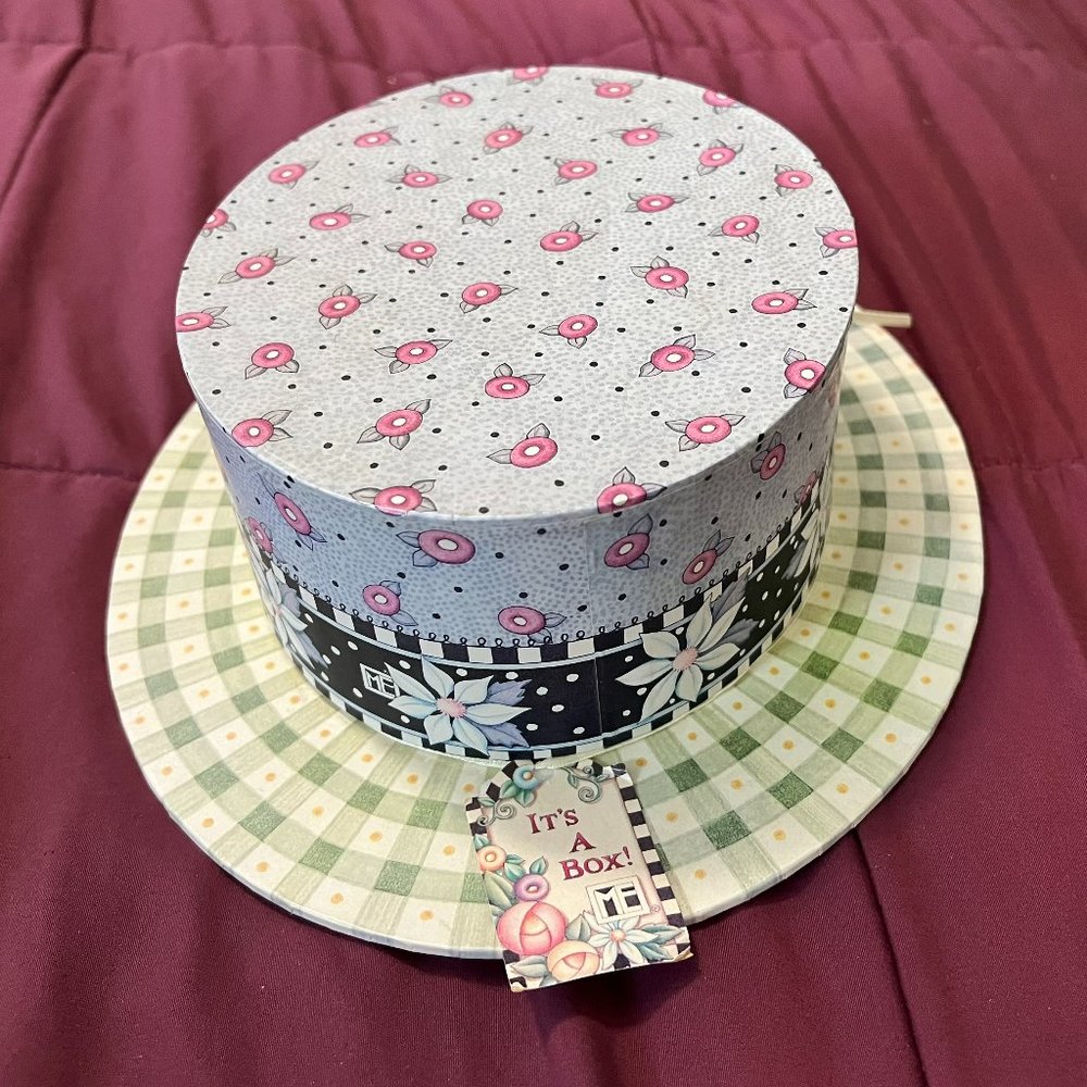Mary Engelbreit Pink 1997 It’s a Box Cardboard Hat Box Michel and Co VINTAGE